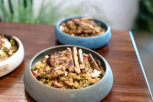 chicken power bowl with quinoa and vegetables
